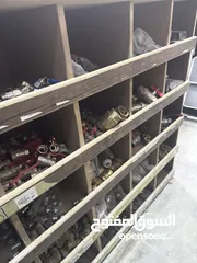  13 بصائع محل مواد بناء للبيع