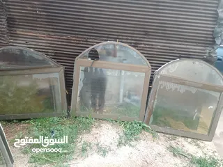  12 بوابات حديد وشبابيك وشبكات ومناخل للبيع