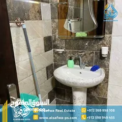  14 شقه مفروشه للايجار عين