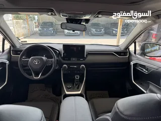  4 Toyota Rav4 2023 XLE Premium