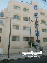  2 شقة طابقية  سوبر ديلوكس على الاوتستراد خلف مستشفى جبل الزيتون  للبيع