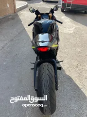  3 دراجه سوزوكي 1000RR