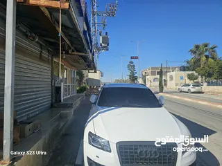  1 اودي لون ابيض سقف اسود  Q5 ديزل فحص جيد جدا  عمل صيانه شاملة منذ اسابيع