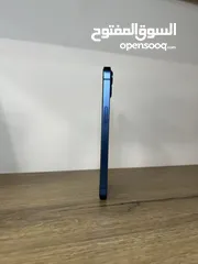  3 iPhone 13 مستخدم