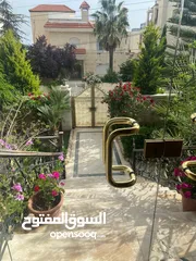  6 دابوق فيلا 600م مستقله قرب القصور الملكيه موقع مميز جدا ذات إطلاله مميزه بسعر مغري