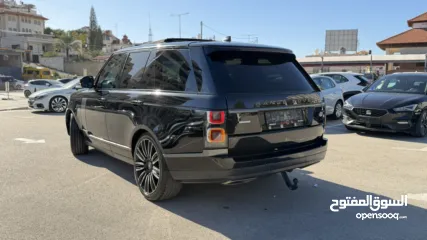  18 رينج روفر فوك  اوتوجرافي 2019  محرك 4400 ديزل كامل الاضافات  عداد 150000 كيلو