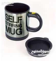  2 مج كوب  خلاط تحضير نسكافيه و كبتشينو  3 بواحد  و حصول على رغوه كثيفه يعمل على البطاريه