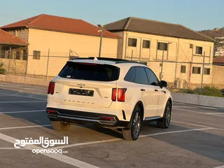  7 كايا سورينتو /2022 فل الفل  فتحة سقف بانوراما  4x4 ///240Hp بنزين + كهرباء  ( Haybrid) 1600cc