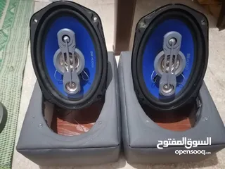  4 سماعات  بحاله الوكاله
