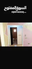  5 شقه فارغه للايجار خلف الضمان الاجتماعي بالقرب من سكن الطالبه الجامعيه شارع الجامعه الطابق الرابع