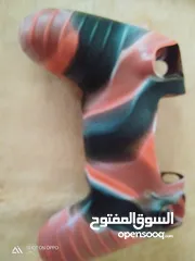  5 سي دي فيفا 23 الأمريكي الاصلي للبيع بحاله ممتازة مع كفر يد بلايستيشن 4 اصلي نوعية ممتازة جدا.