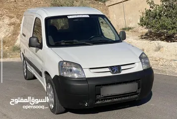  1 بيجو بارتنر 2013 للاجار الشهري  270 دينار شهرياً