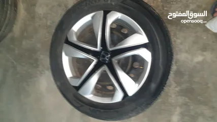  5 4 تاير هوندا  سفك الاصلي honda civic tires