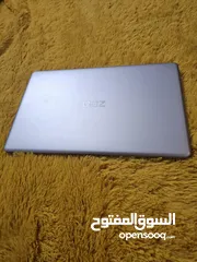  1 زيد لايف نضيف جدا 3 رام 256 SSD.   سريع جدا  كور أي فايف.   ويندوز 10