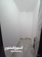  5 شقة فاخرة للبيع مع اطلالة رائعة و موقع مميز