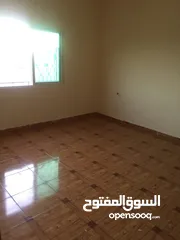  4 شقة للإيجار