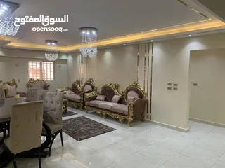  4 شقه للايجار مفروشه 4 غرف في الشيخ زايد