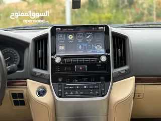  24 8سلندر بحال الشركه ممشى قليل 31 الف كيلو