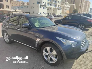  1 Infiniti FX35 - in good condition في حالة جيدة