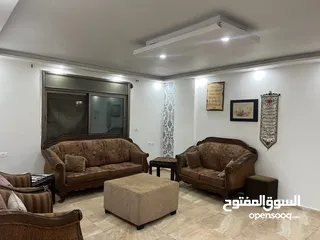  2 شقه مفروشه للايجار في الارسال لموظفين قرب مفروشات الرونق