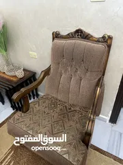  7 طقم كنب 9 مقاعد مستعمل بحالة جيدة + طقم طاولات سوكريت