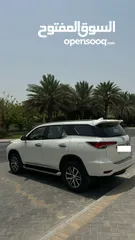  4 Toyota Fortuner SR5 V6 2017