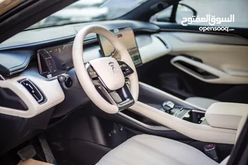  16 BYD SONG L 2024 كفاله البستنجي 6 سنوات او 100 الف كم تتوفر باللون الداخلي بيج او جملي