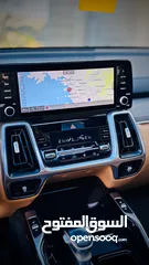  8 Kia Sorento فئة رجال الأعمال  عرض حرق حرق حبة مميزة بخواتها  فحص نخب نخب  تناول فوري