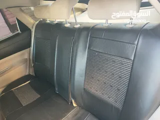  4 تيوتا بريوس نظيفه للبيع
