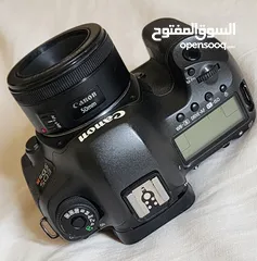  1 كاميرا كانون فول فريم 50 ميجابيكسل