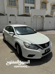  4 Nissan Altima SV 2018