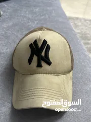  1 قبعة ny اصفر