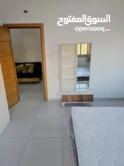  3 شقه مفروشه للايجار عفش جديد