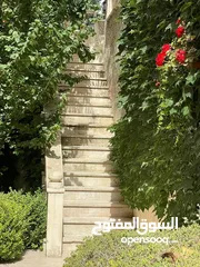  1 شقة شبه أرضي مميزة للبيع في دير غبار