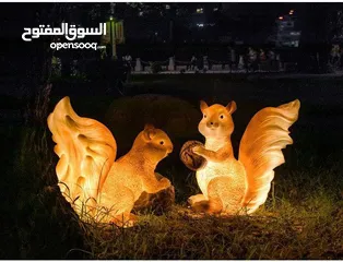  3 تمثال السنجاب بالحجم الكبير موجود في وضعيتين مميزتين مقاوم للمطر والشمس يدوم طويلا بلا بهتان