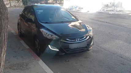  1 هيونداي i30 سنة 2016. مع فتحةوط بانوراما. نخب لقطه