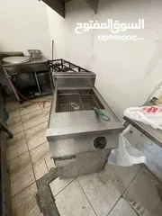  2 عدة مطعم كاملة مع مستلزماته للبيع