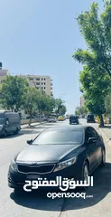  5 Kia. K5 موجوده في الخليل