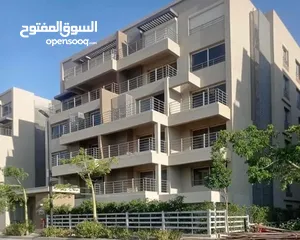  18 شقة للبيع كمبوند تاج سيتي التجمع الاول القاهرة الحديدة بالتقسيط