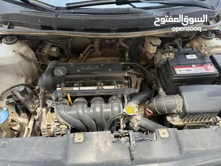  5 Hyundai accent