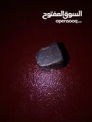  4 =حجر =نايزيك 29 جرام=يعرفه الخبراء =السعر 1500دينار =اعرضه للبيع=أو للبدل مع فضه أو ذهب؟
