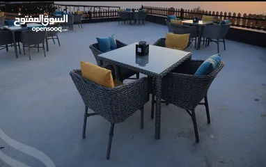  7 اطقم راتان خارجي   طاوله وكراسي وكنب وطاوله للبيع بسعر مغري يوجد 30 طاوله مع كراسي  وستة اطقم كنب