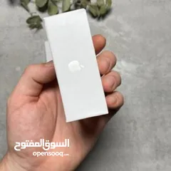  2 Airpods 4طور من نفسك واسمع تسجيلات. محاضراتك وكتب تطوير الذات او الكورسات اثناء تنقلك، سعر مغري