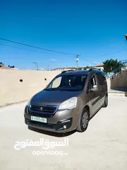  4 بيجو بارتنر 2017 /7 ركاب