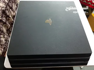  1 PS4 Pro امريكي