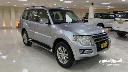  8 ‏Mitsubishi Pajero 136,000km( GCC CAR) 2017