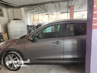  3 كيا نيرو 2017 للبيع