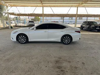  4 Lexus ES 300h 2021  لكزس هايبرد حره غير مجمركه ، البيع : مجمرك جاهز او بدون جمرك حره