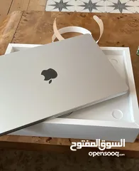  1 ماك بوك اير m3  رام 16 بطاريه 100 استخدام اقل الشهر تصفح وماعرفه عفته ذاكره 256  سعر واحد و350