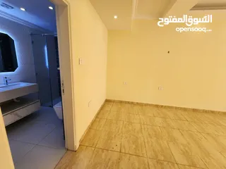  12 شقة فارغة للبيع في عبدون  ref : 14311